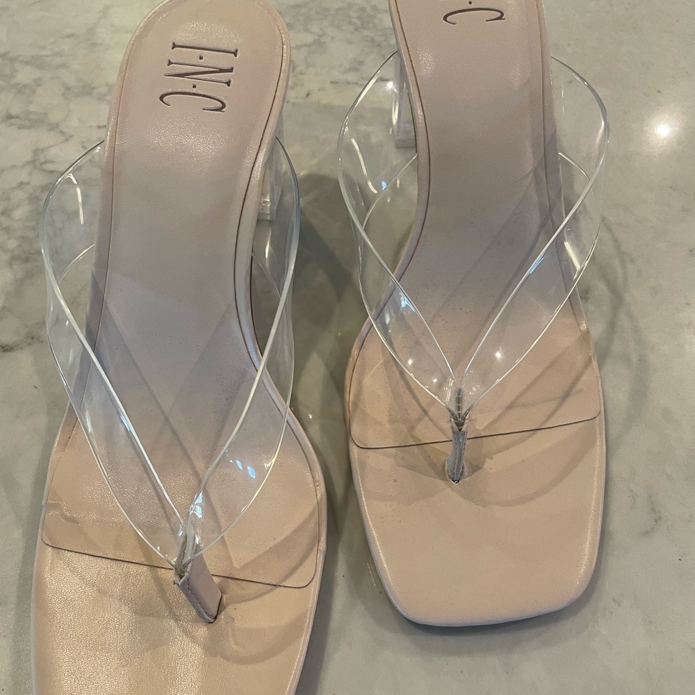 Lucite strap heeled sandal - Picture 4 of 4